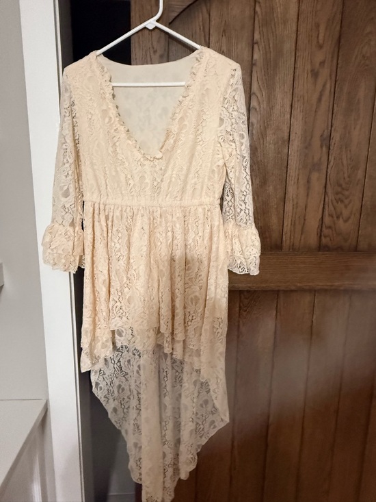 Dresses & Skirts - Cream Lace High-Low Dress